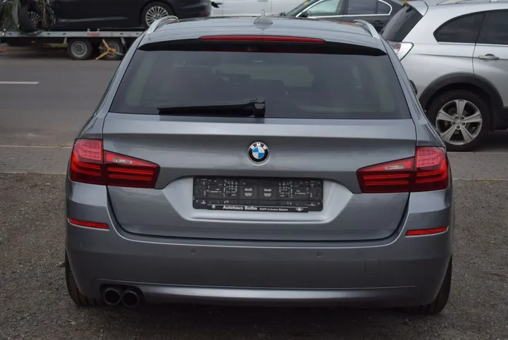 BMW 528