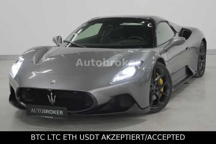 Maserati MC20