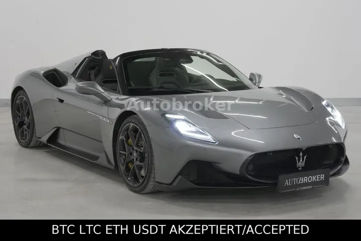 Maserati MC20