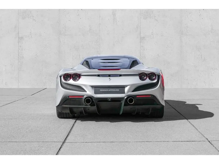 Ferrari F8