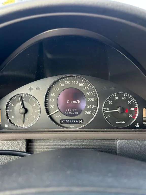 Mercedes-Benz CLK 320