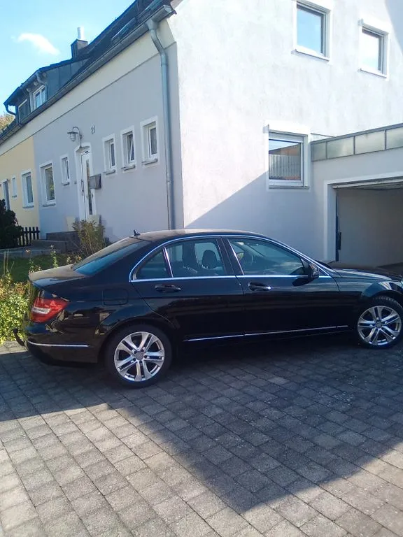 Mercedes-Benz C 200