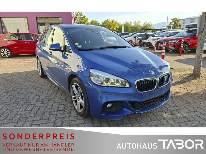 BMW 220