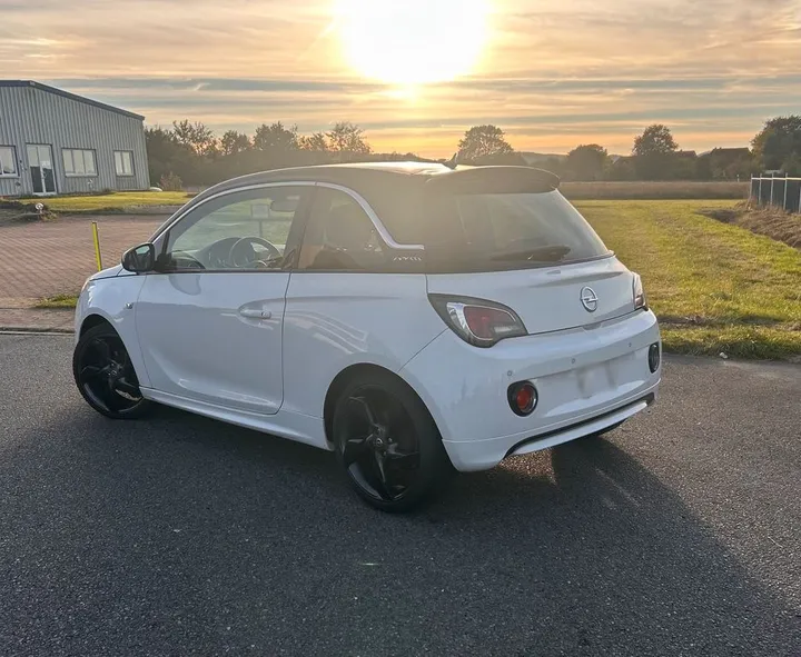 Opel Adam