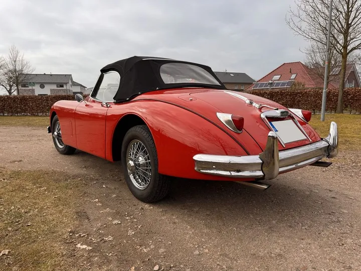 Jaguar XK