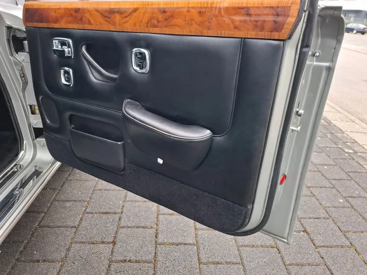 Rolls-Royce Silver Shadow