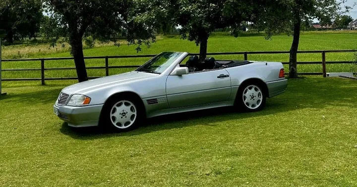 Mercedes-Benz SL 300