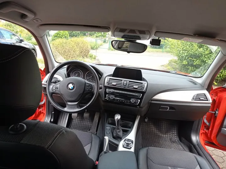 BMW 120