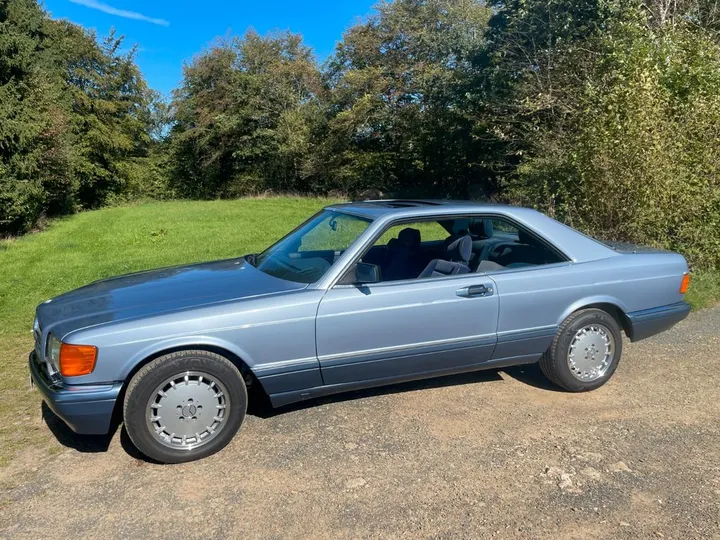 Mercedes-Benz 560