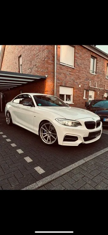 BMW M235