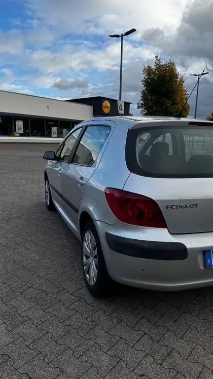 Peugeot 307