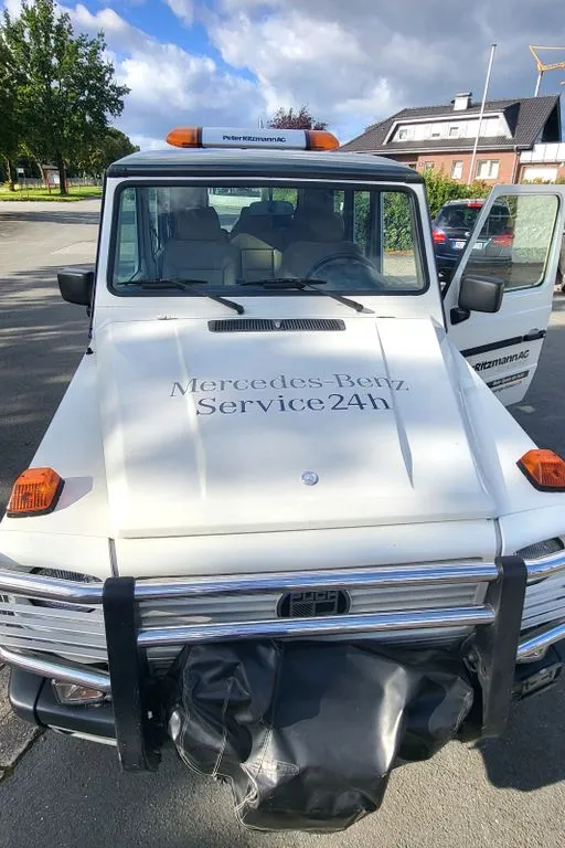 Mercedes-Benz G 300