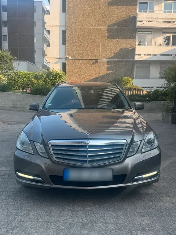 Mercedes-Benz E 250