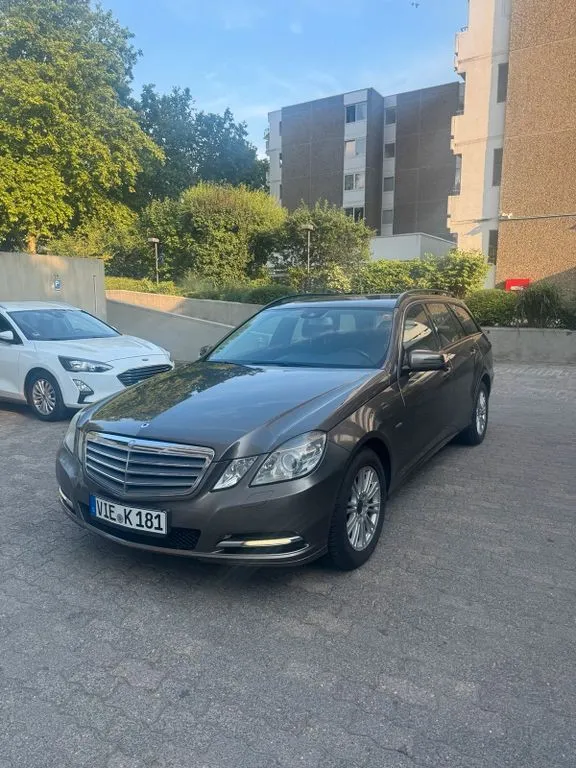 Mercedes-Benz E 250