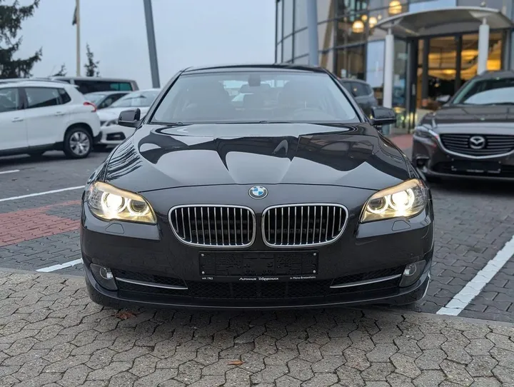 BMW 523