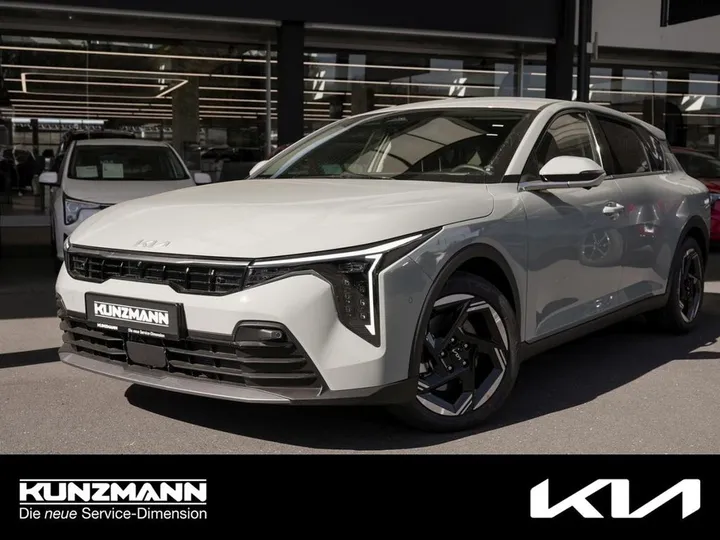 Kia K4