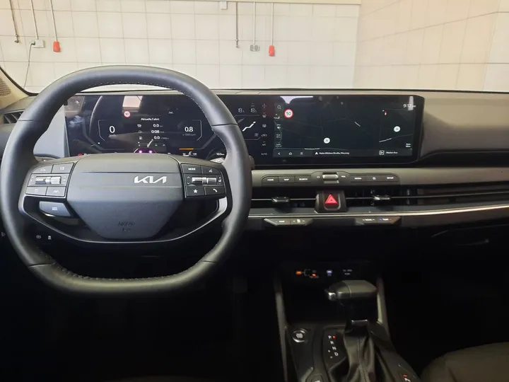 Kia K4
