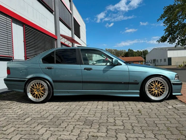 BMW 328
