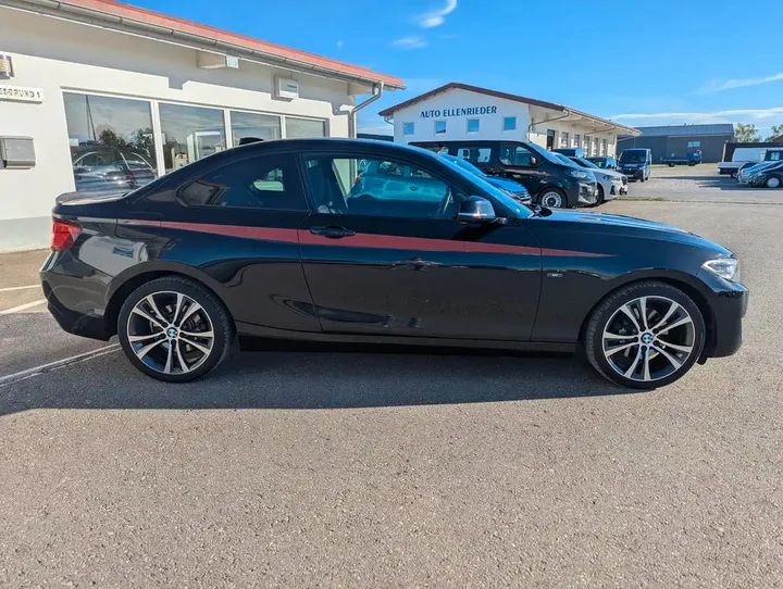 BMW 220