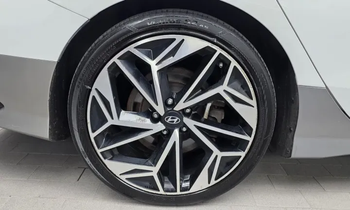 Hyundai Ioniq6