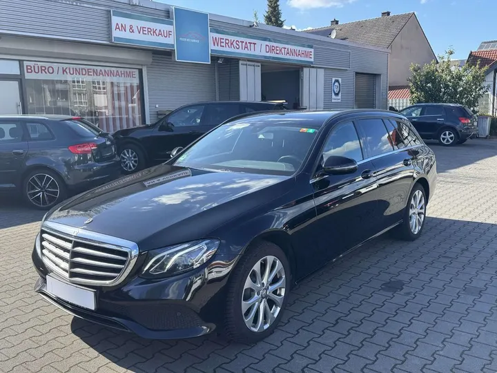 Mercedes-Benz E 220