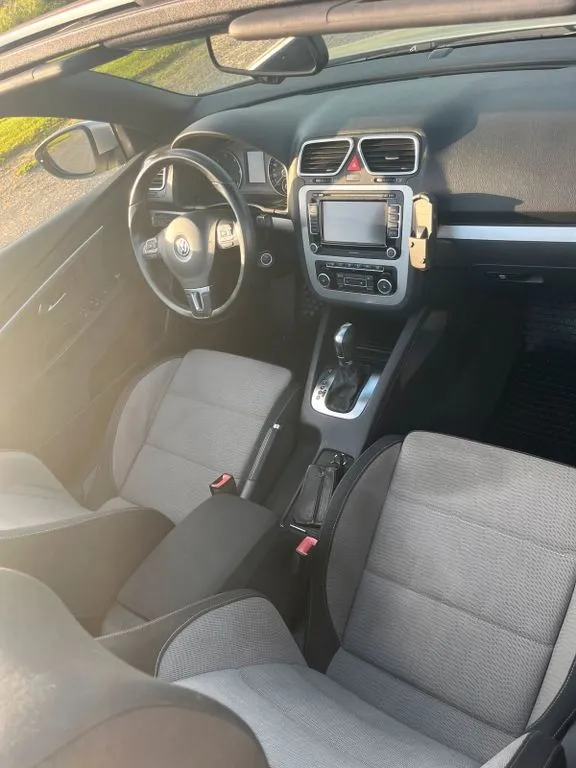 Volkswagen Eos