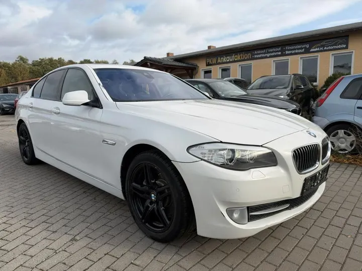 BMW 525