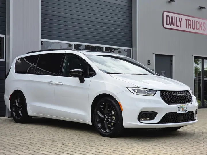 Chrysler Pacifica
