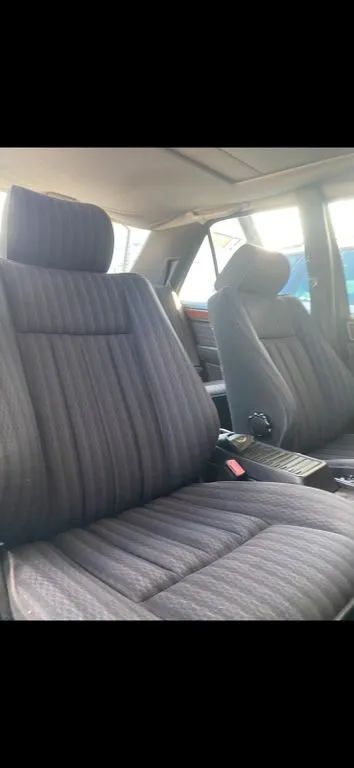 Mercedes-Benz 230