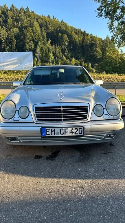 Mercedes-Benz E 280