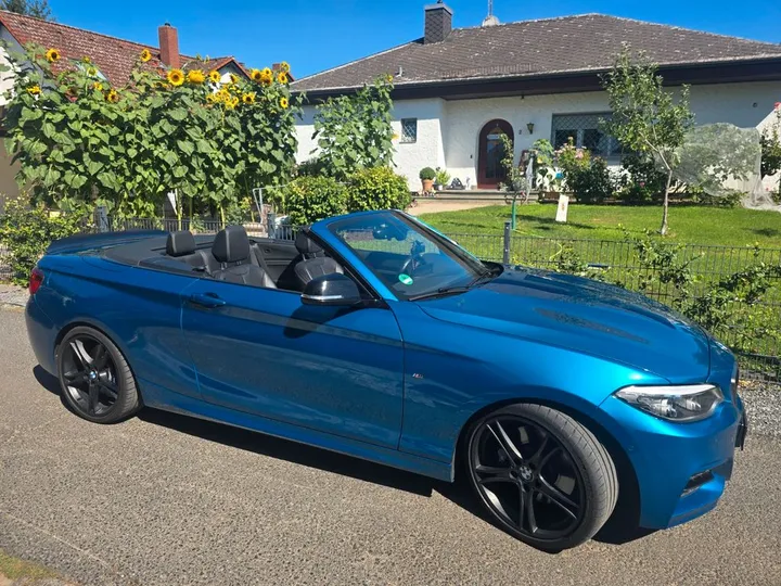 BMW M240i