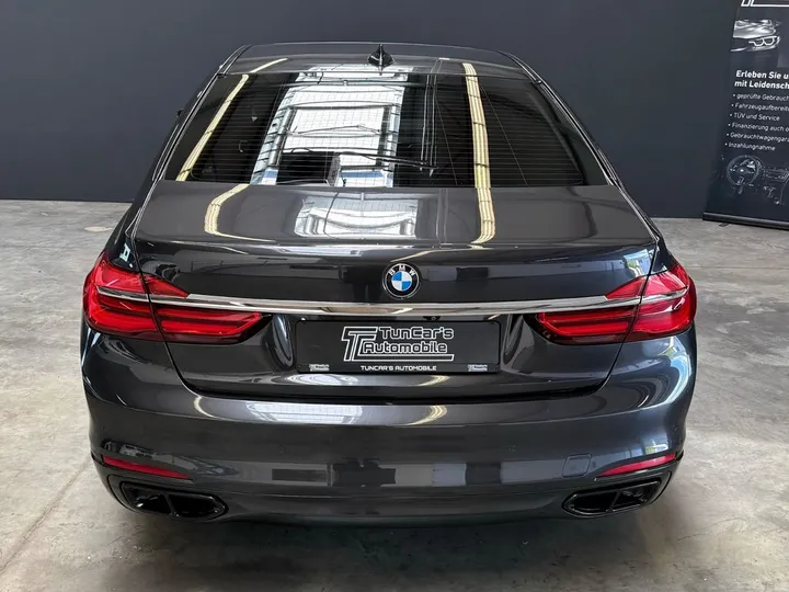 BMW 740