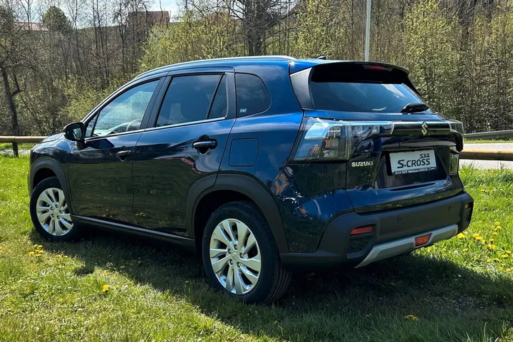 Suzuki (SX4) S-Cross