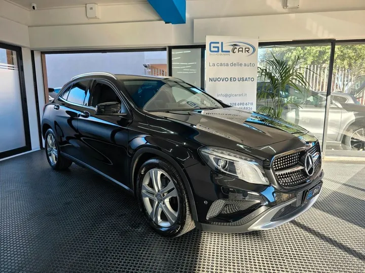 Mercedes-Benz GLA 200