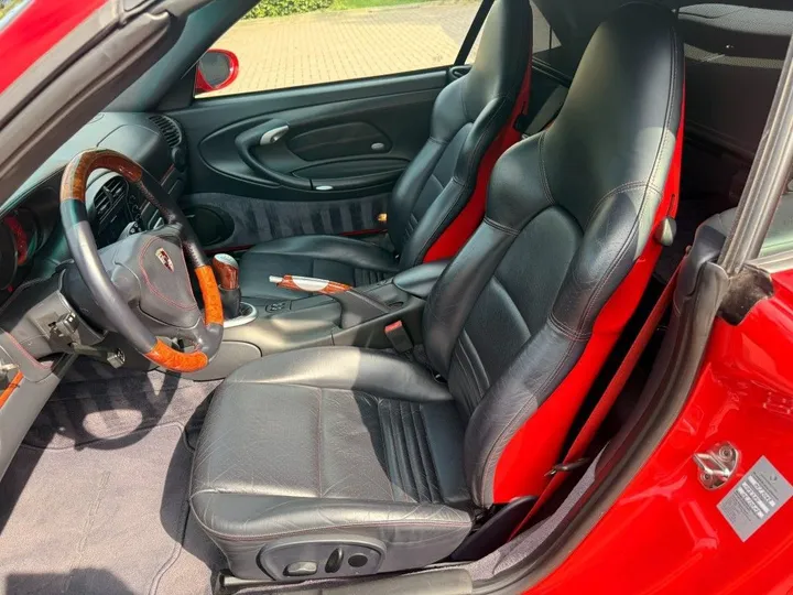 Porsche 996