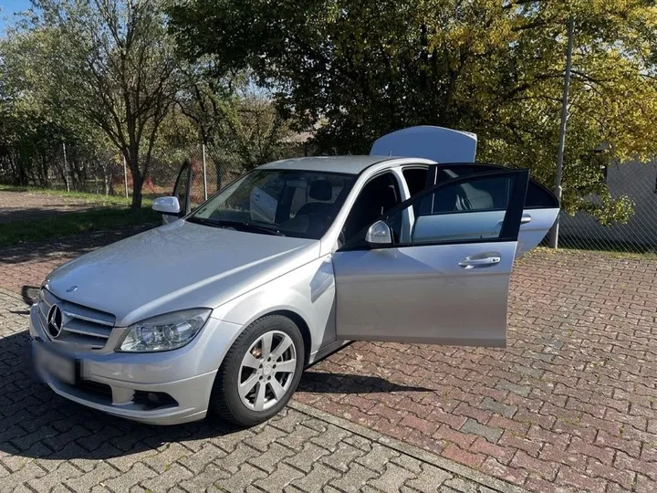 Mercedes-Benz C 220