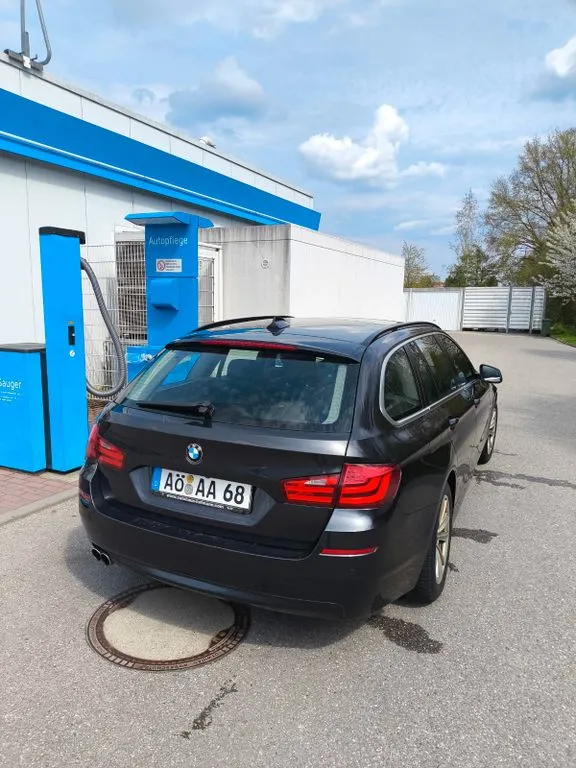 BMW 525
