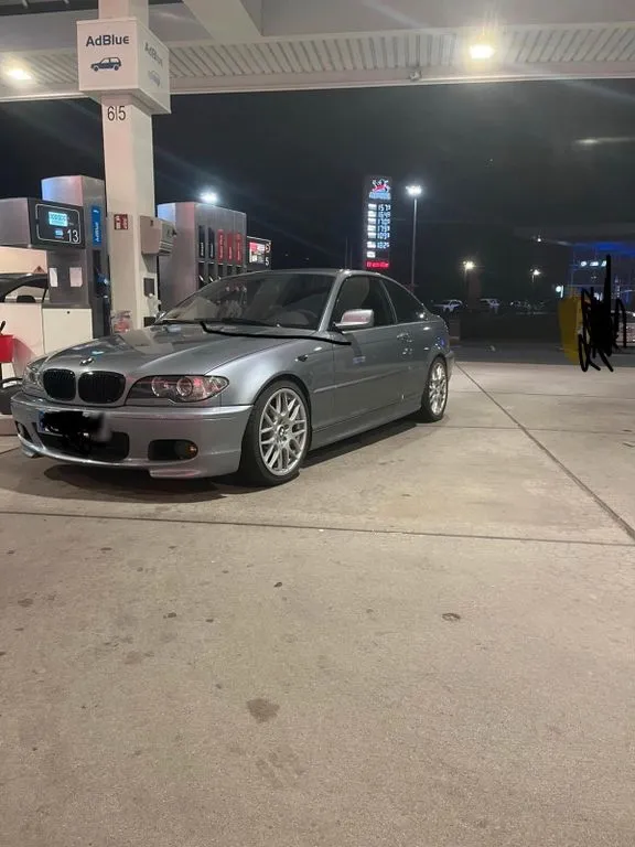 BMW 320