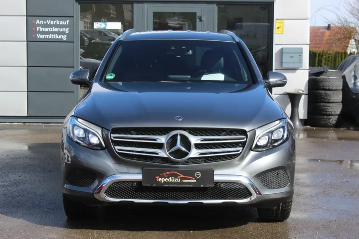 Mercedes-Benz GLC 220