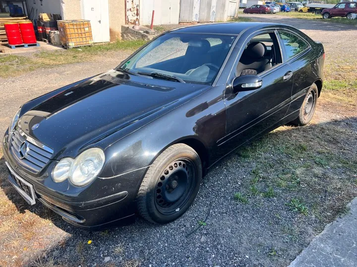 Mercedes-Benz C 200