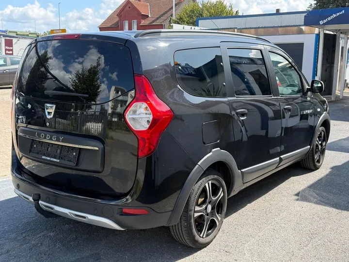 Dacia Lodgy