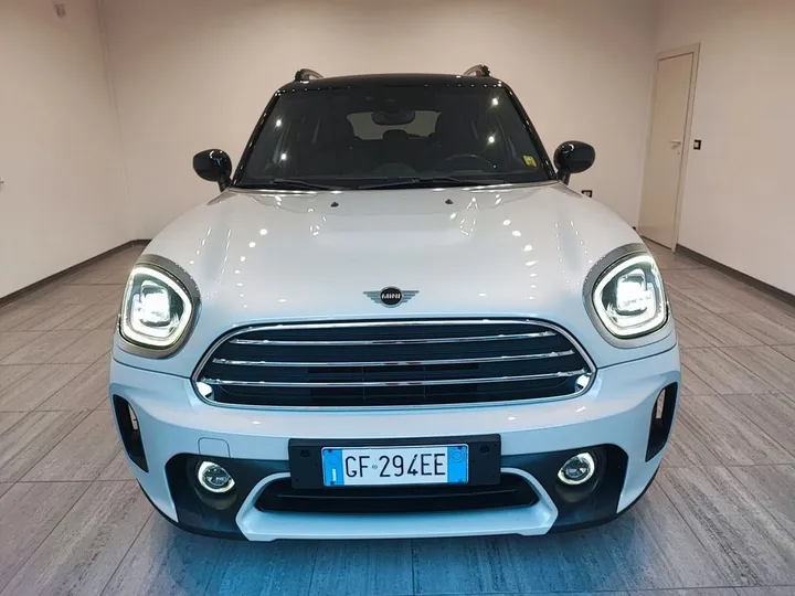 MINI Countryman D (Cooper)