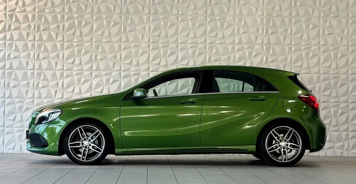 Mercedes-Benz A 200
