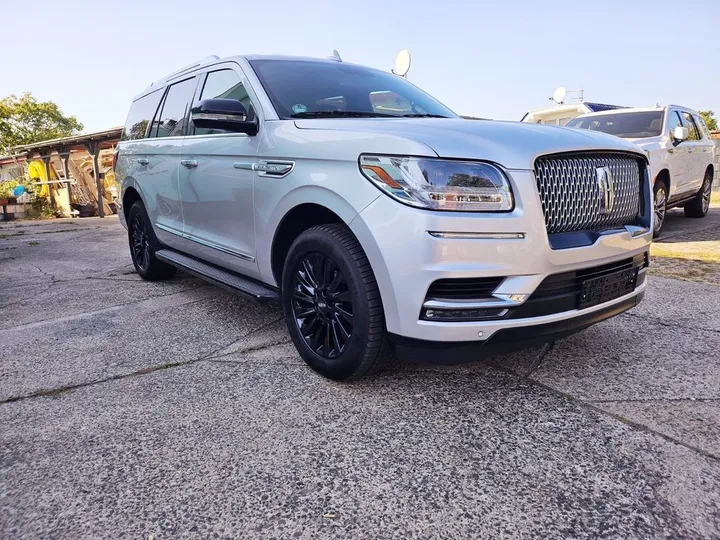 Lincoln Navigator