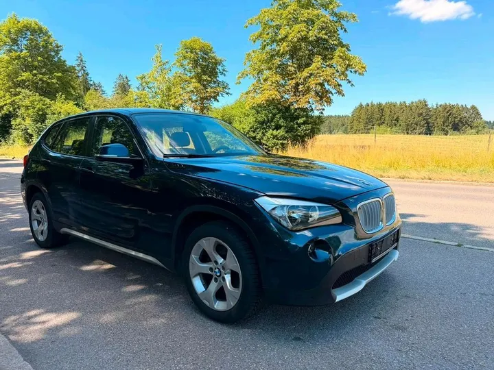 BMW iX1