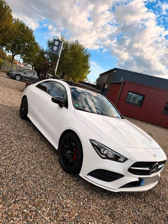 Mercedes-Benz CLA 180
