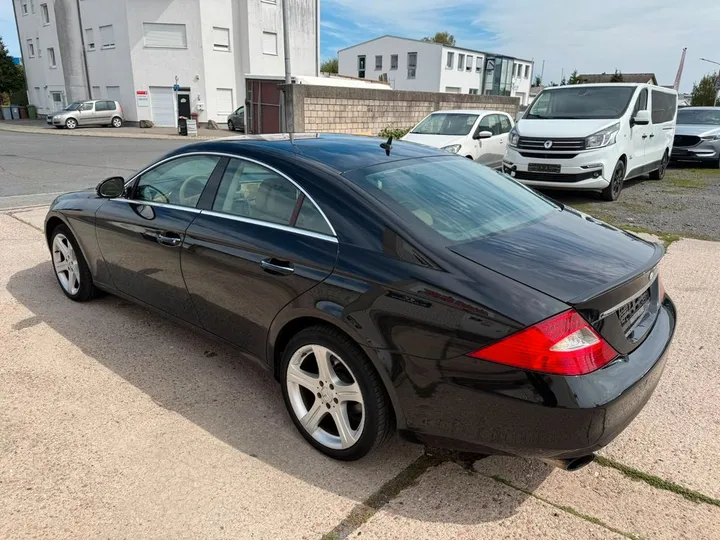 Mercedes-Benz CLS 320