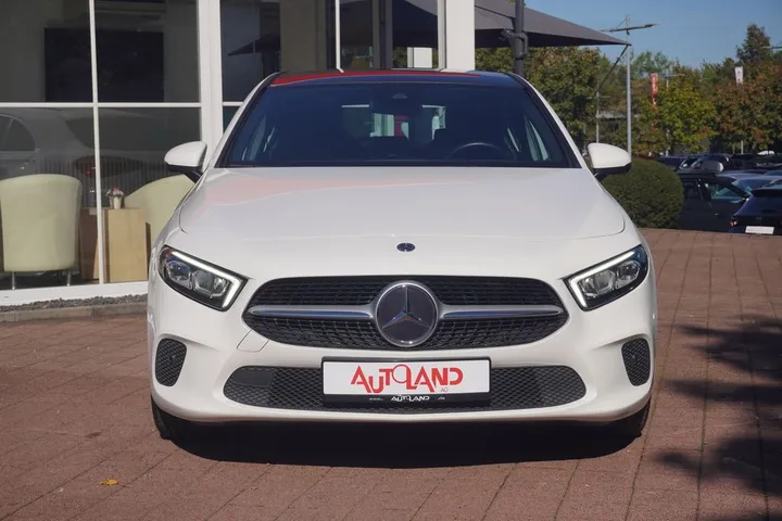 Mercedes-Benz A 200