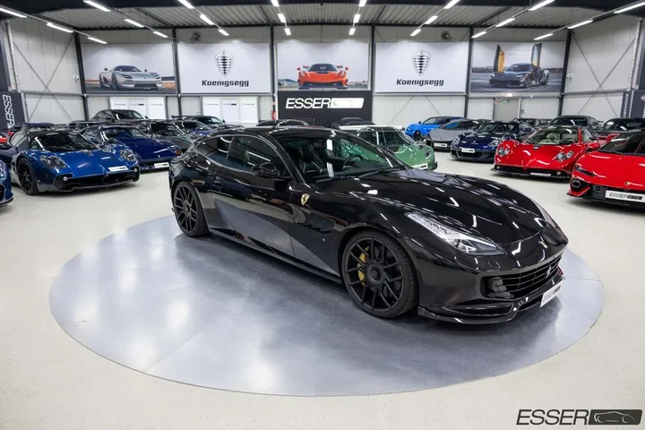 Ferrari GTC4Lusso