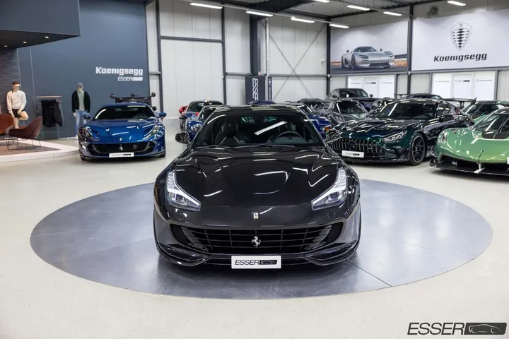 Ferrari GTC4Lusso
